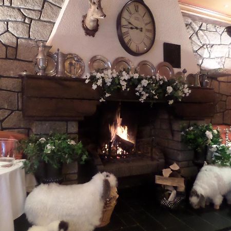 Hotel Restaurant Erckmann Chatrian 法勒斯堡 外观 照片