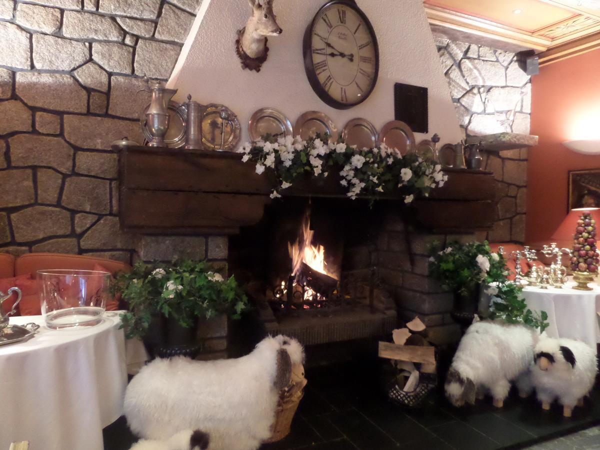 Hotel Restaurant Erckmann Chatrian 法勒斯堡 外观 照片